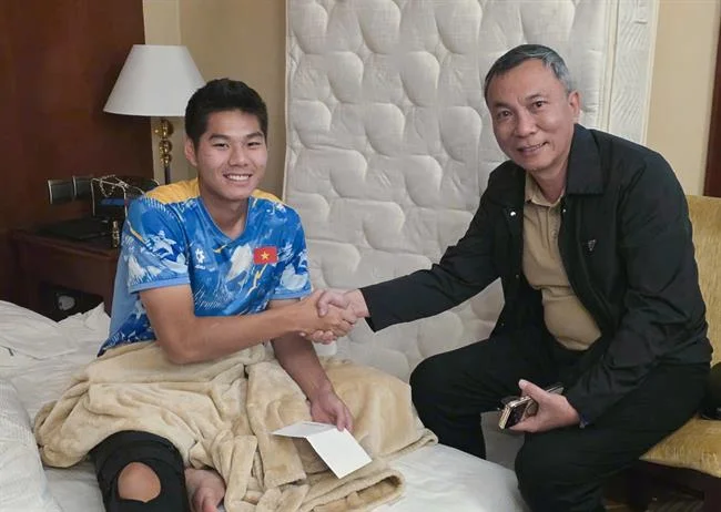 Đá gà Philippines (Đá gà cựa dao)